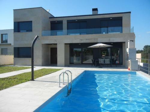 Chalet De Dise�o Moderno En Sanxenxo
