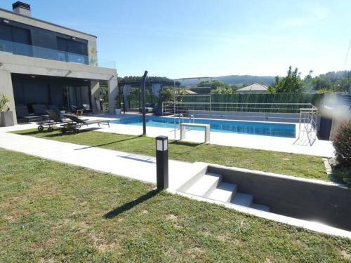 Chalet De Dise�o Moderno En Sanxenxo