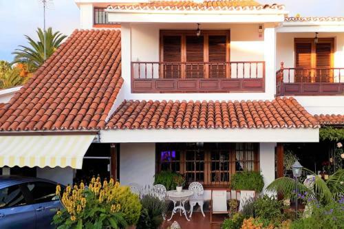 Apartamento Tranquilo En UNA Casa Con Jard�n