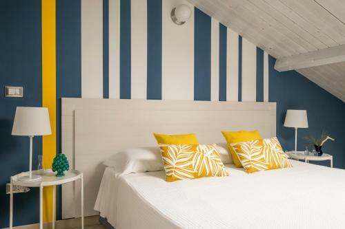 Civico 64 Bed & Breakfast In Mansarda