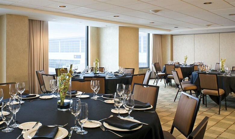 Hotel Westin Detroit Metro Airport