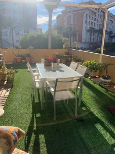 Gran Apartamento Con Garage Y Piscina En El Centro
