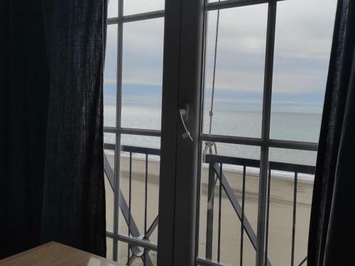 Apartamento Tres Habitaciones Primera L�nea de Playa