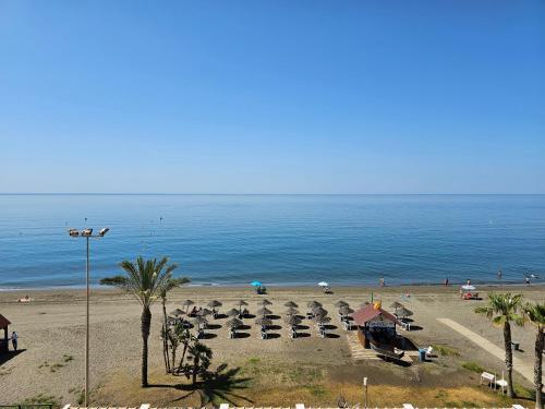 Apartamento Primera L�nea de Playa Con Vistas Al Mar