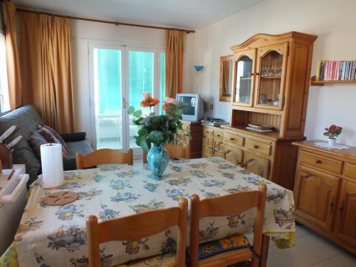Apartamento Roses, 1 Dormitorio, 4 Personas - Es-204-2