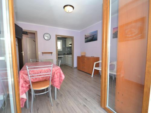 Apartment Flandria-2 By Interhome