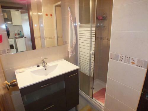 Apartamento Roses, 2 Dormitorios, 5 Personas - Es-204-28