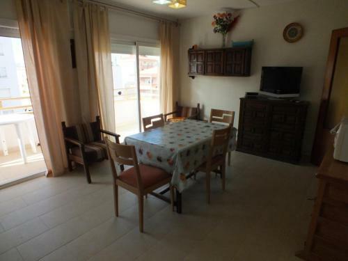 Apartamento Roses, 2 Dormitorios, 5 Personas - Es-204-28