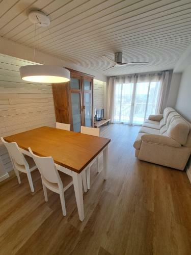 Apartamento 2� L�nea Playa Agustina Aragon