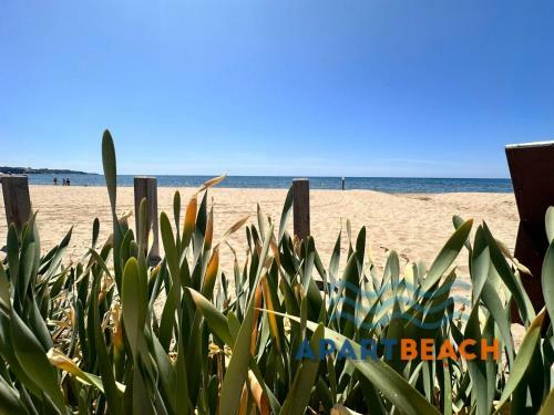 Apartbeach Anagabu Frente Playa Y Gran Terraza