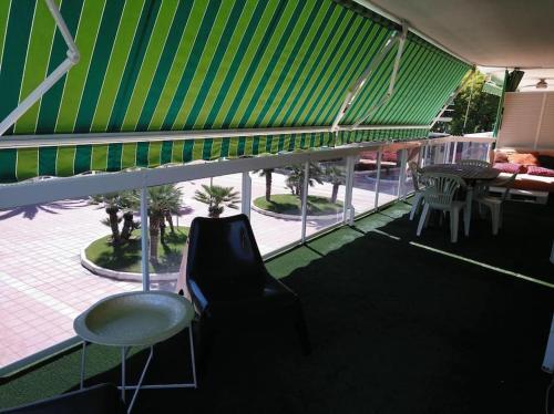 C�modo Apartamento - Cerca De La Playa - Parking