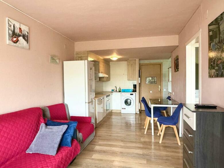 Apartsalou Lea