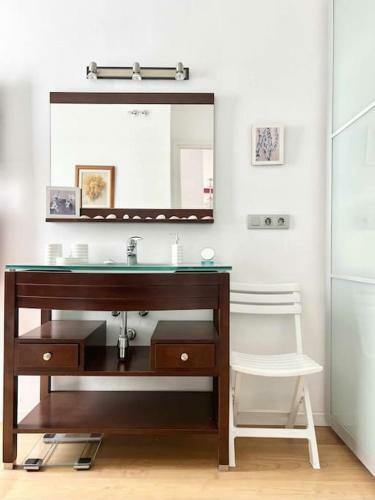 Moderno Y Amplio Apartamento En El Centro De Roses