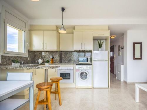 Apartment Roca Llarga By Interhome