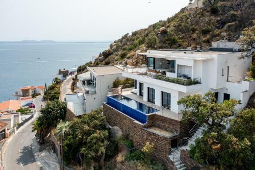 Villa Welcs Emp 083 Con Piscina Infinita