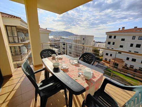 Apartamento Roses, 2 Dormitorios, 6 Personas - Es-258-28