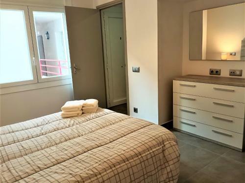 Apartamento Roses, 2 Dormitorios, 4 Personas - Es-258-88