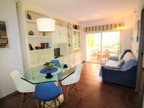 Apartamento Roses, 2 Dormitorios, 6 Personas - Es-258-52