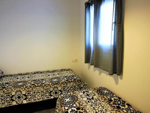 Apartamento Roses, 3 Dormitorios, 6 Personas - Es-258-85