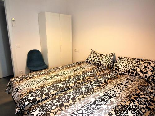 Apartamento Roses, 3 Dormitorios, 6 Personas - Es-258-85