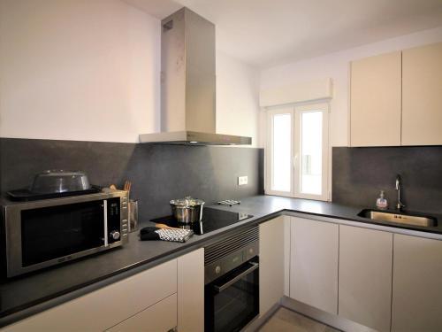 Apartamento Roses, 3 Dormitorios, 6 Personas - Es-258-85