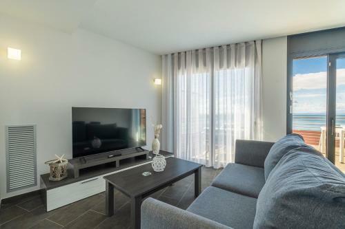 Apartamento �tico Primera L�nea Playa Canyelles