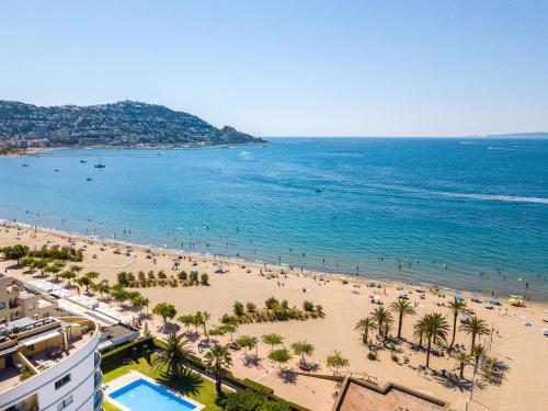 Apartamento Roses, 2 Dormitorios, 4 Personas - Es-228-103