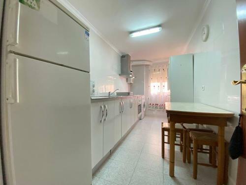 Apartamento Apto. Cailla, Playa De La Cachucha. Wifi, A/c