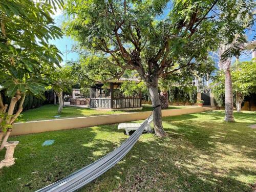 Preciosa Casa Con Jard�n Privado