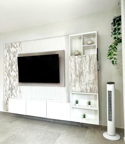 Apartamento Modern Oasis - Pool, Gym & Tennis