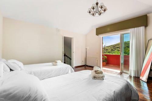 Villa Artigar, Garden, Swimming Pool And Bbq.