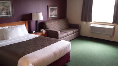 Hotel Americinn Of Madison