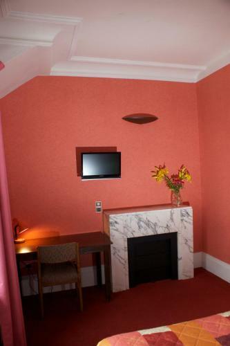 Hotel H�tel Le Lyon Bron