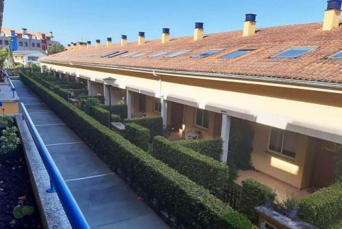 Apartamento Con Piscina En Portos�n