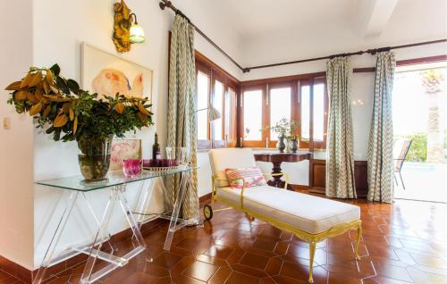 Nice Home In Portocolom With Outdoor Swimming Pool