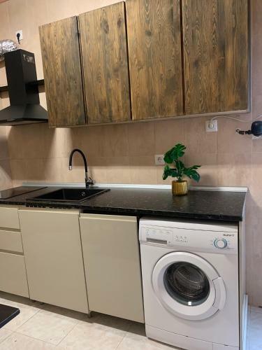 Apartamento Segundo Antol�n Yellow Door
