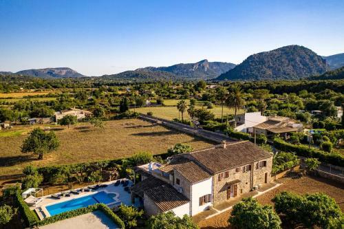 Superb Pollensa Villa - 5 Bedrooms - Villa Fiorever - Mountainside Views - Pool Table