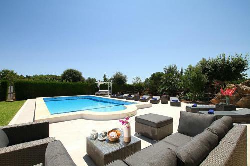 Superb Pollensa Villa - 5 Bedrooms - Villa Fiorever - Mountainside Views - Pool Table