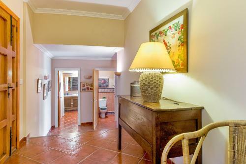 Townhouse With Pool And Mountain Views, Just 5 Min