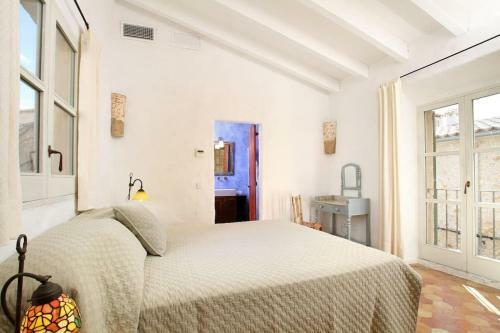 Stunning Pollenca Townhouse