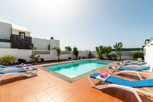 Villa Tropical By Villa Plus