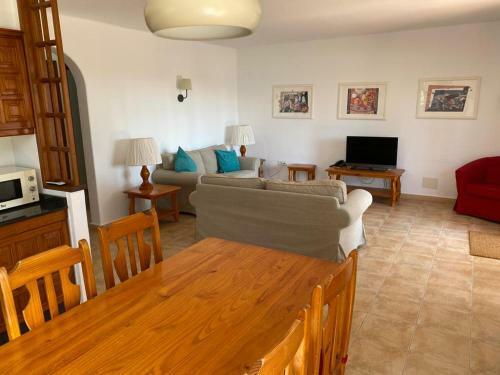 Las Brisas, Villa 98