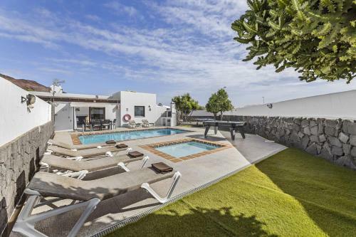 Villa Bezanilla - Villasexperience
