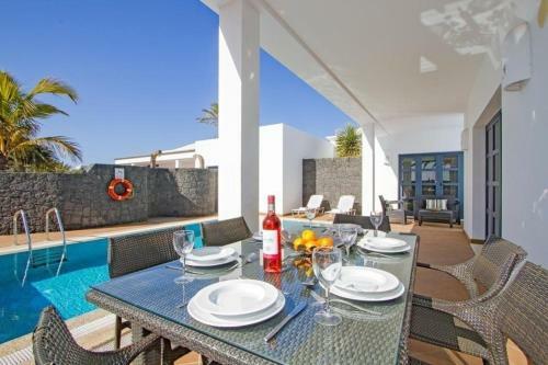 Ferienhaus In Playa Blanca Mit Privatem Parkplatz
