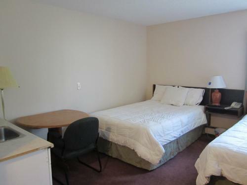Hotel Airport Inn - Dawson Creek