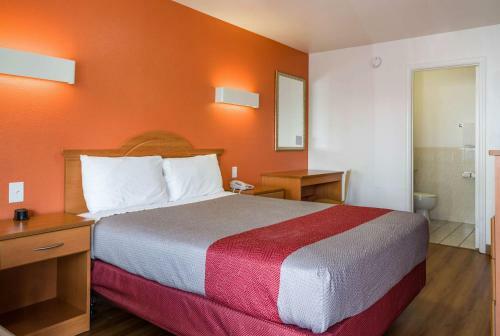 Motel 6 Concord