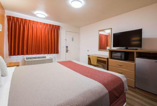 Motel 6 Concord