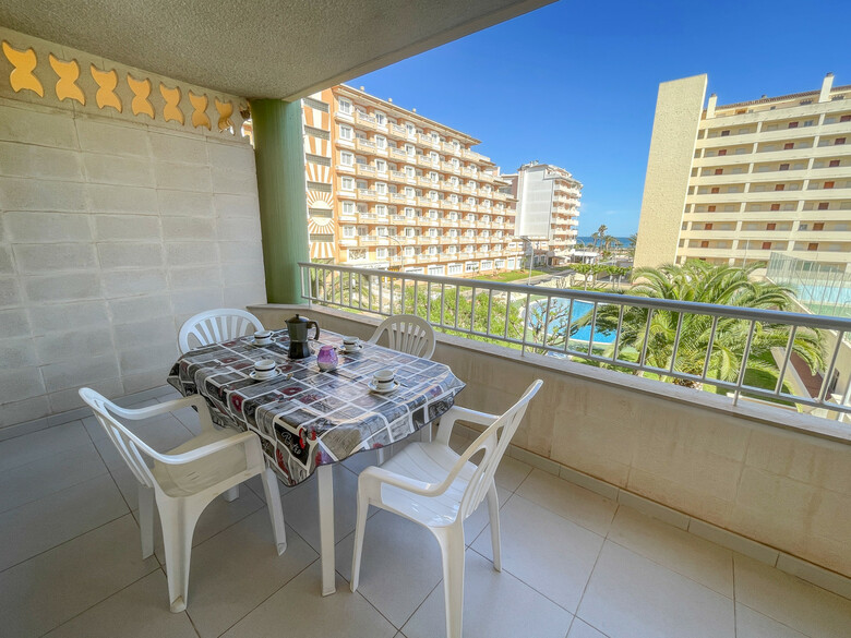 Apartamentos Azahar 3000