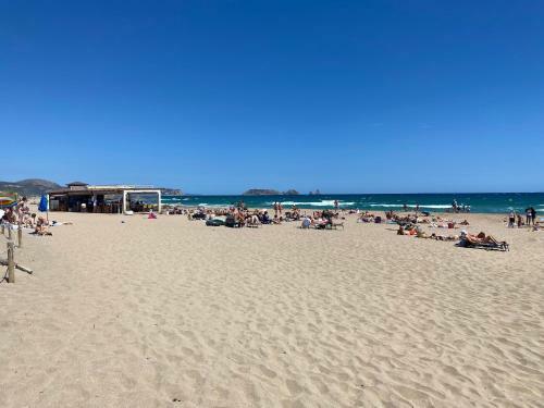Apartament A Pals, Amb Piscina, Platja A 1 Minut