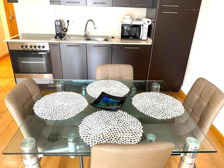 Apartamento C�ntrico Con Parking En Palamos